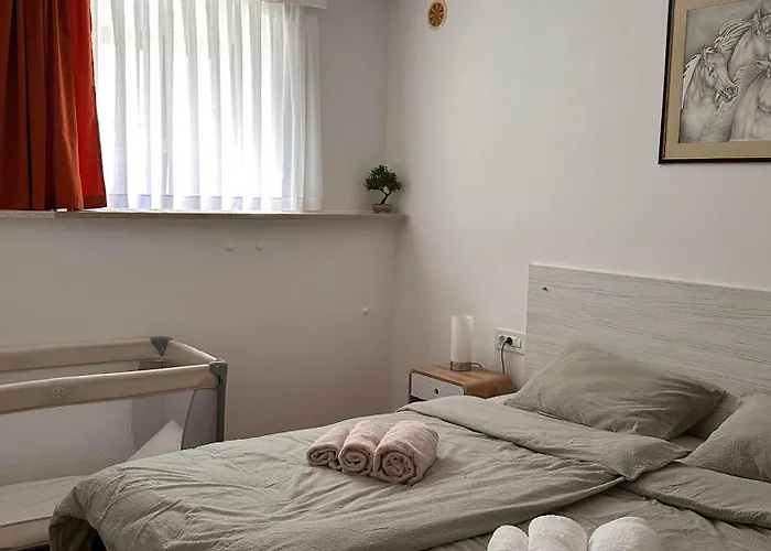 Lux In Downtown Apartman